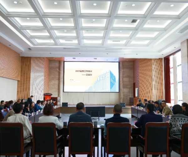 为（内部）客户提供价值，，，为实现“领跑”赋能加速